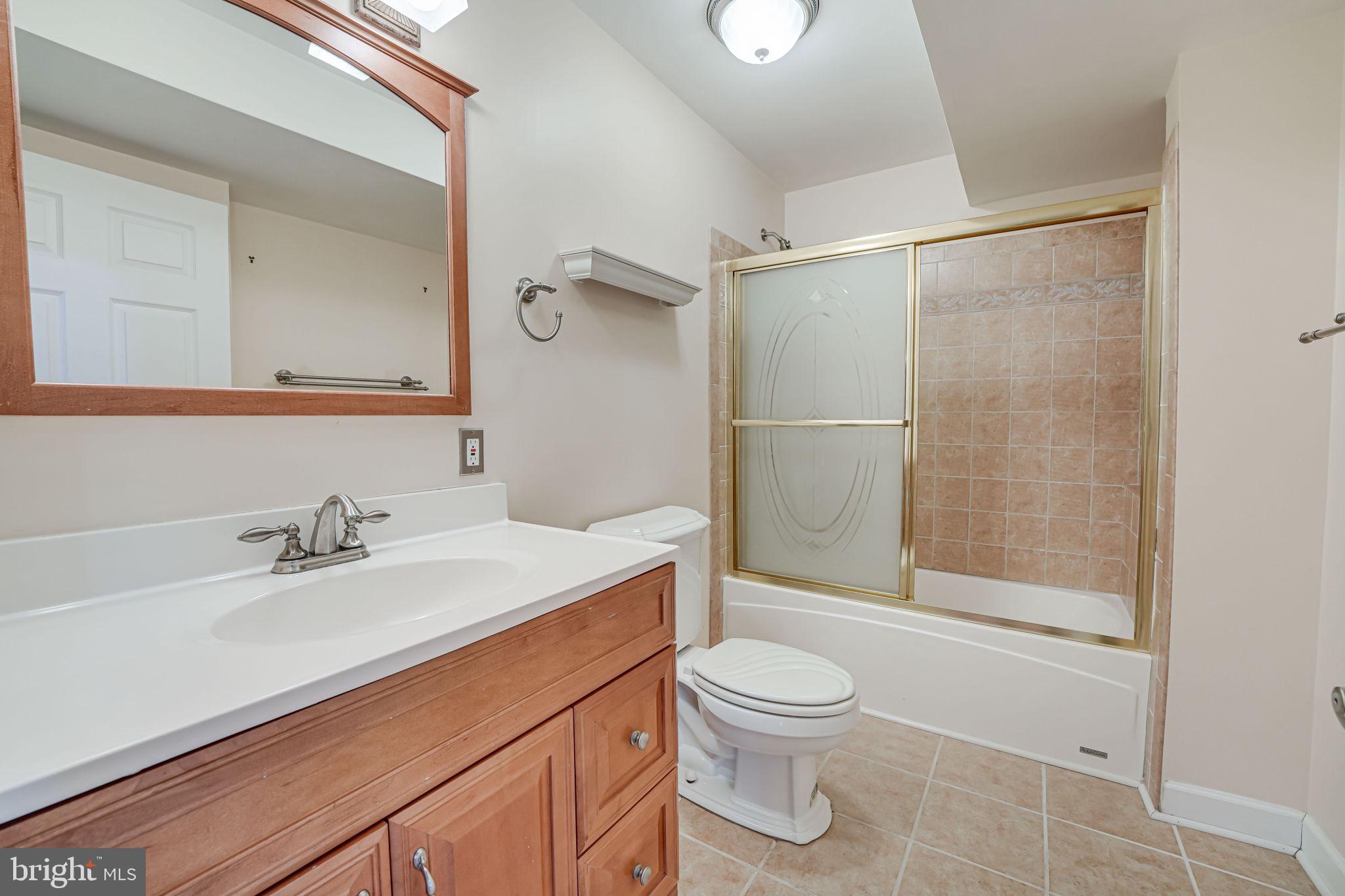 CREST RIDGE ESTATES - Residential