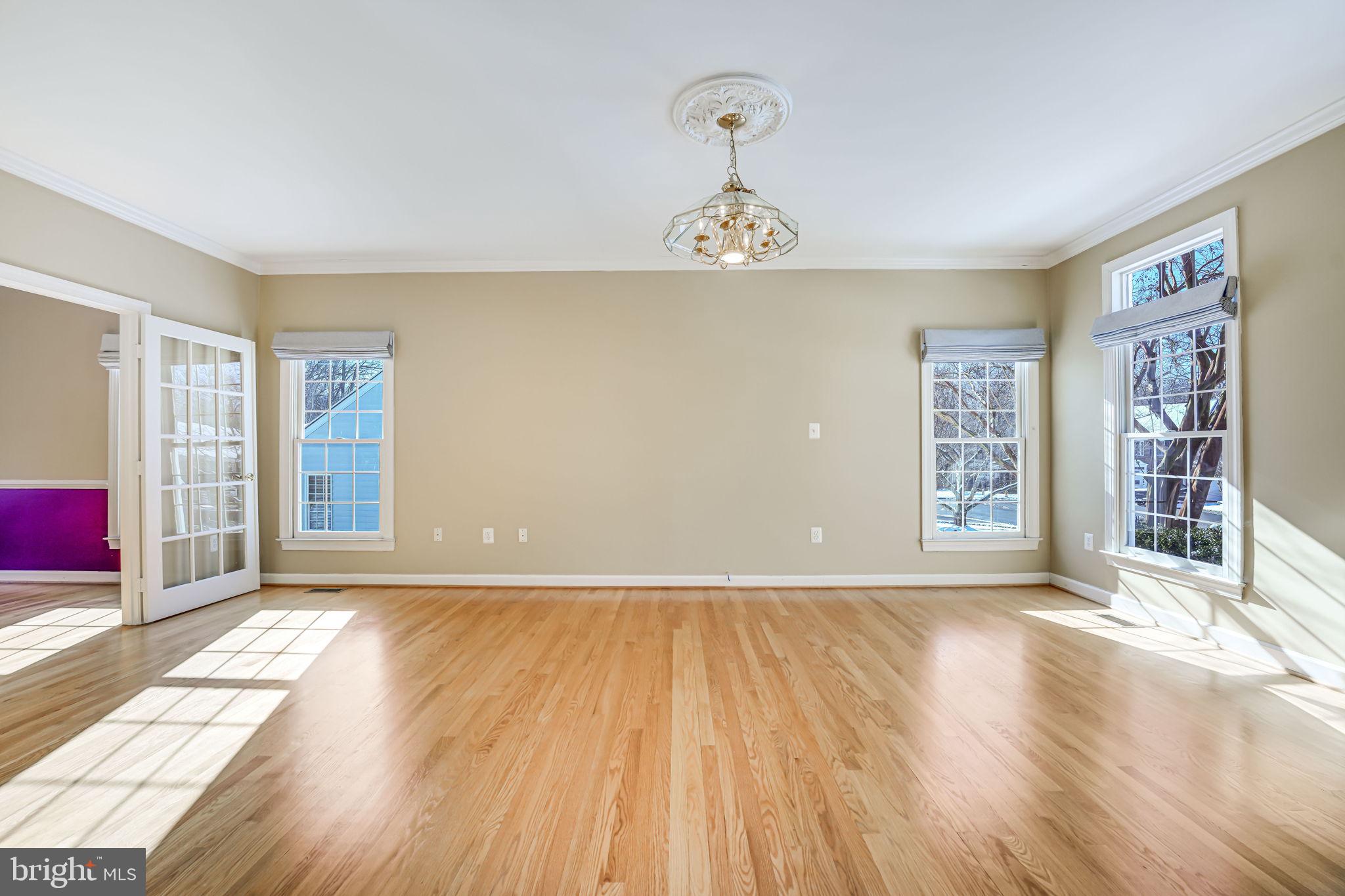 CREST RIDGE ESTATES - Residential