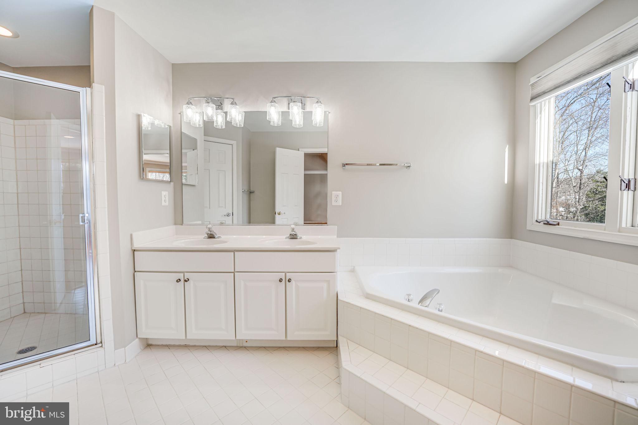CREST RIDGE ESTATES - Residential