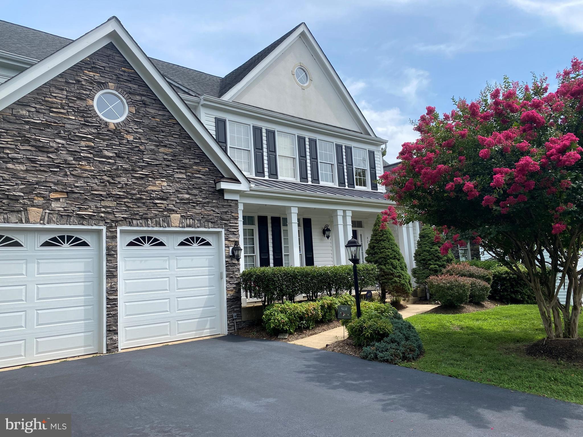 CREST RIDGE ESTATES - Residential