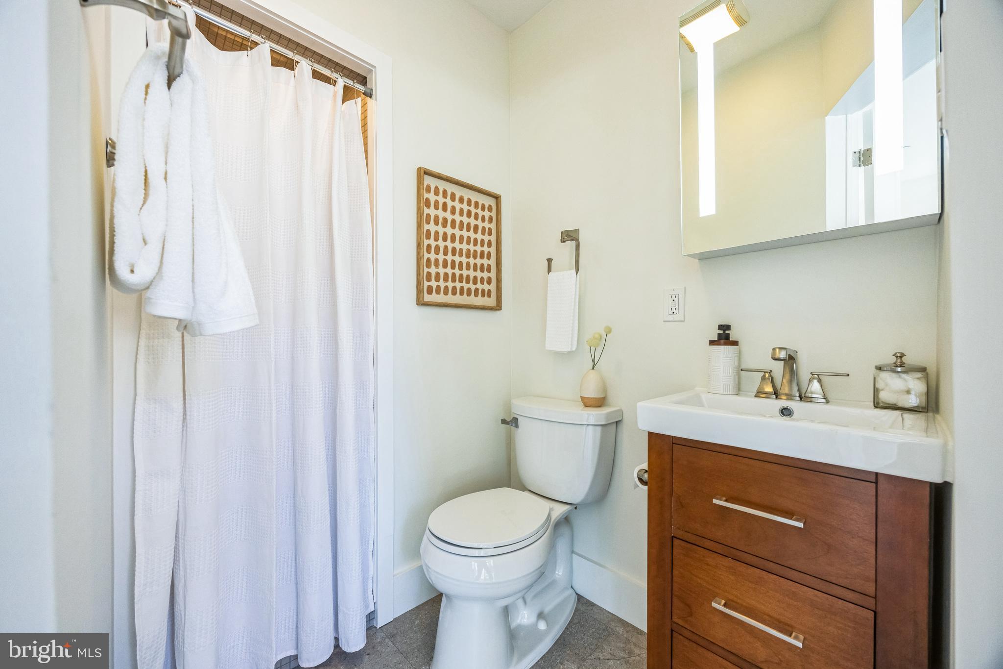 WASHINGTON SQ WEST - Residential