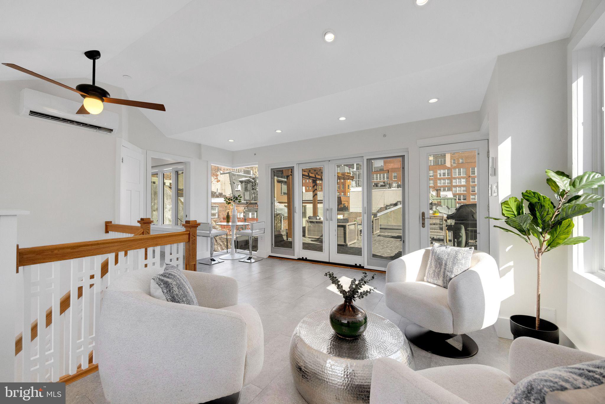 WASHINGTON SQ WEST - Residential