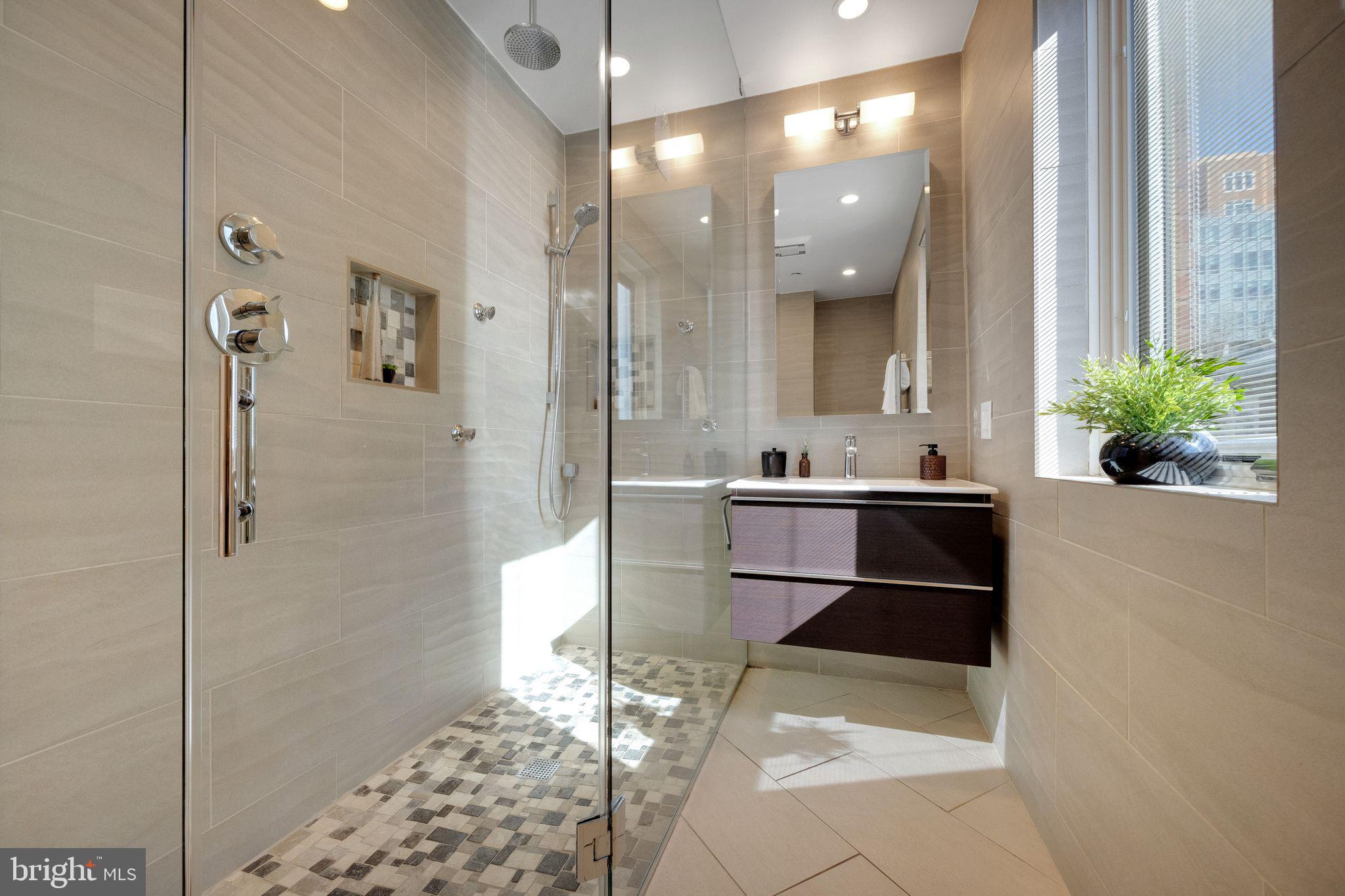 WASHINGTON SQ WEST - Residential