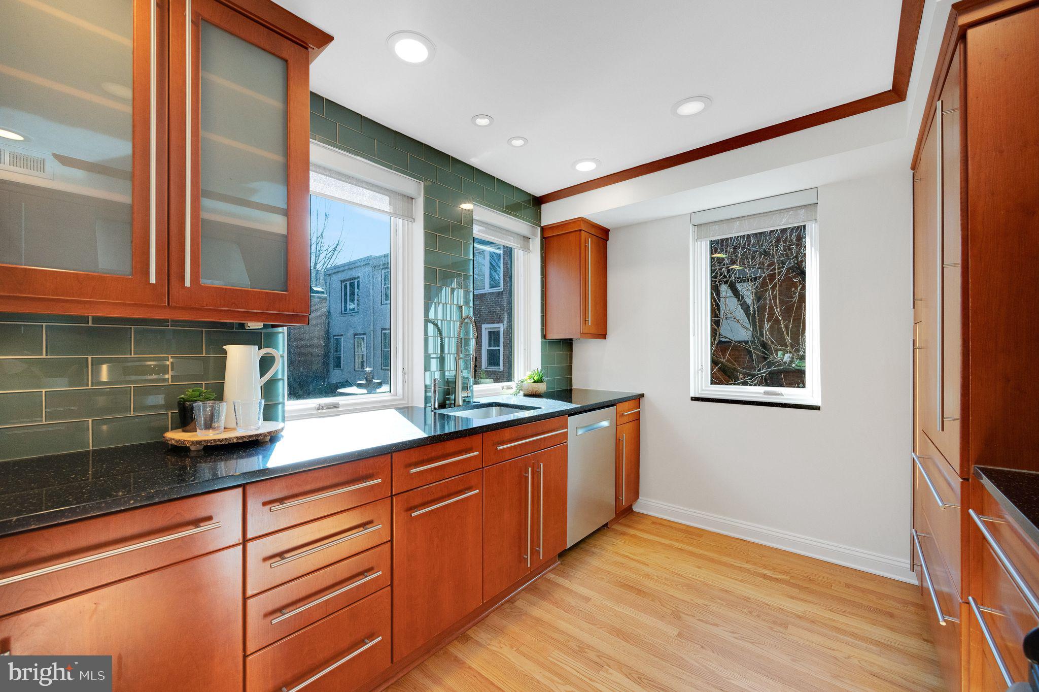 WASHINGTON SQ WEST - Residential