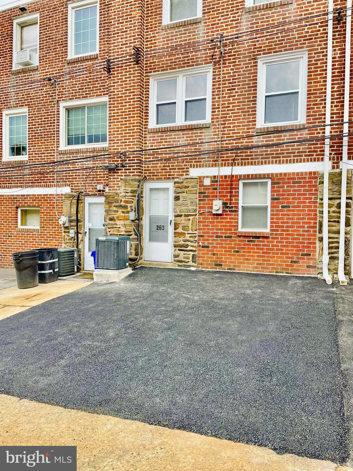 CLIFTON HEIGHTS - Residential