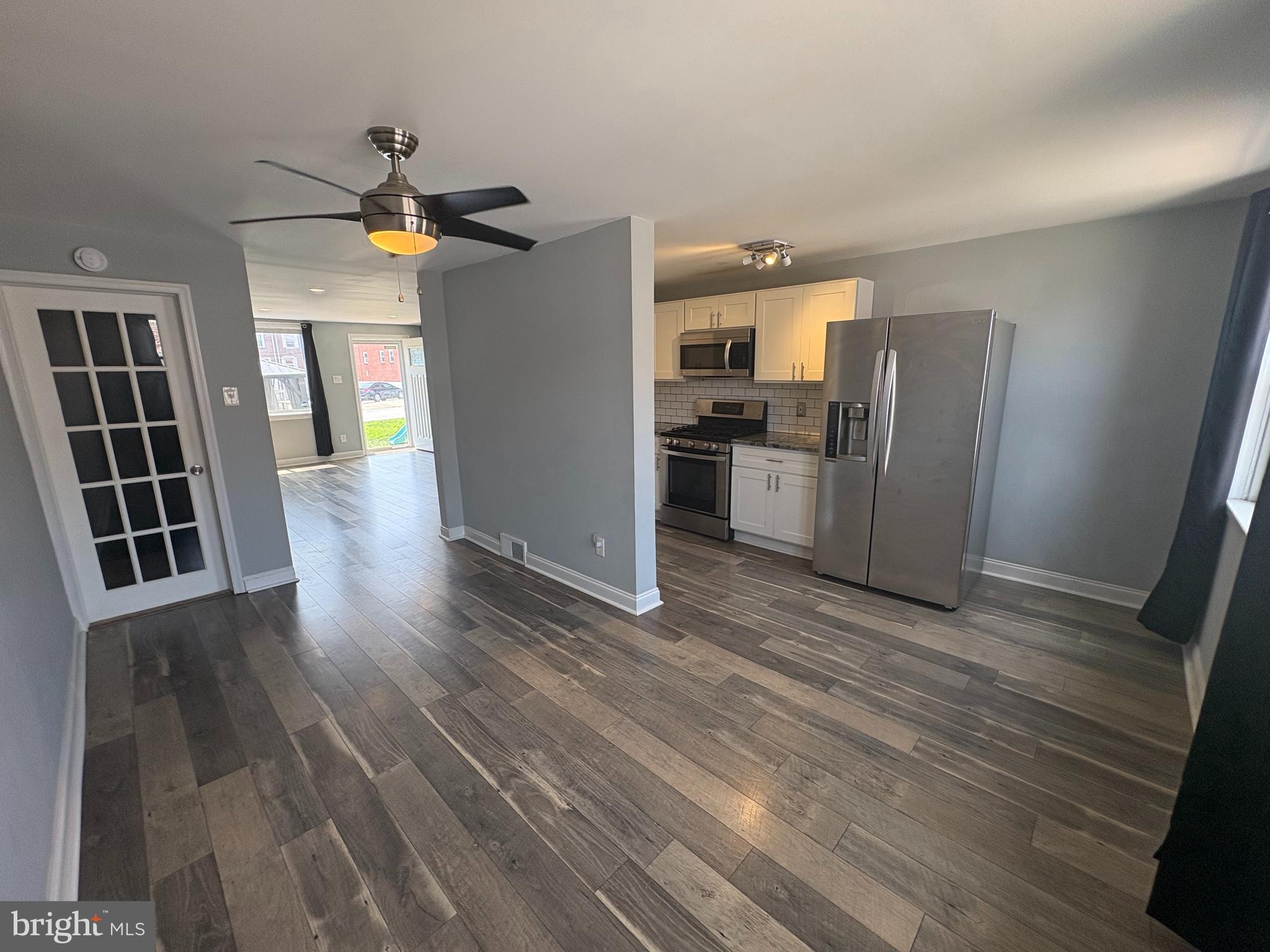 CLIFTON HEIGHTS - Residential