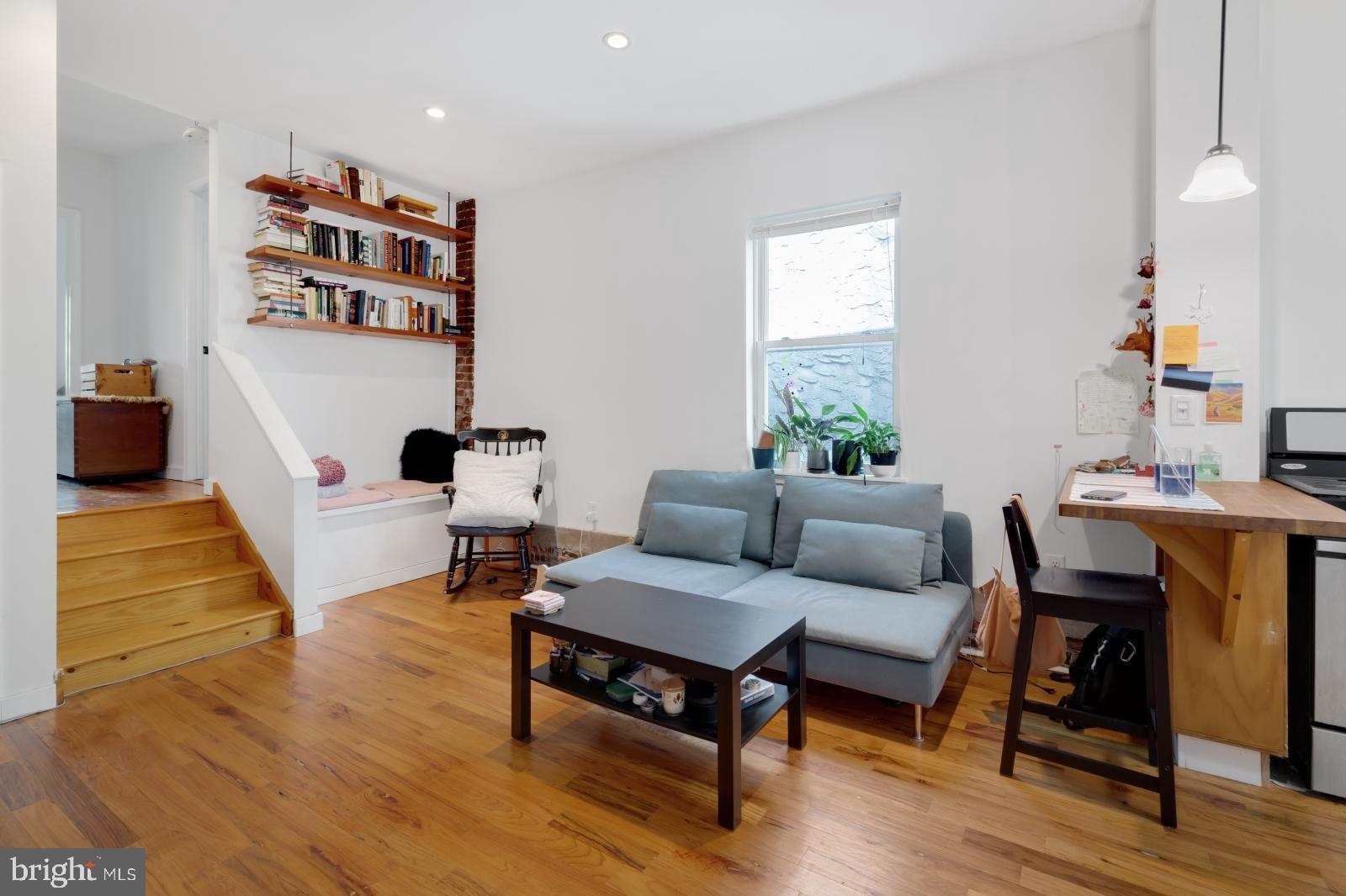 EAST KENSINGTON - Residential Lease