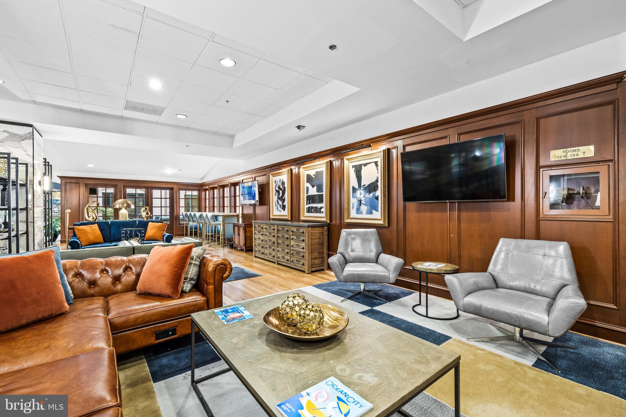 HENDERSON'S WHARF - Residential