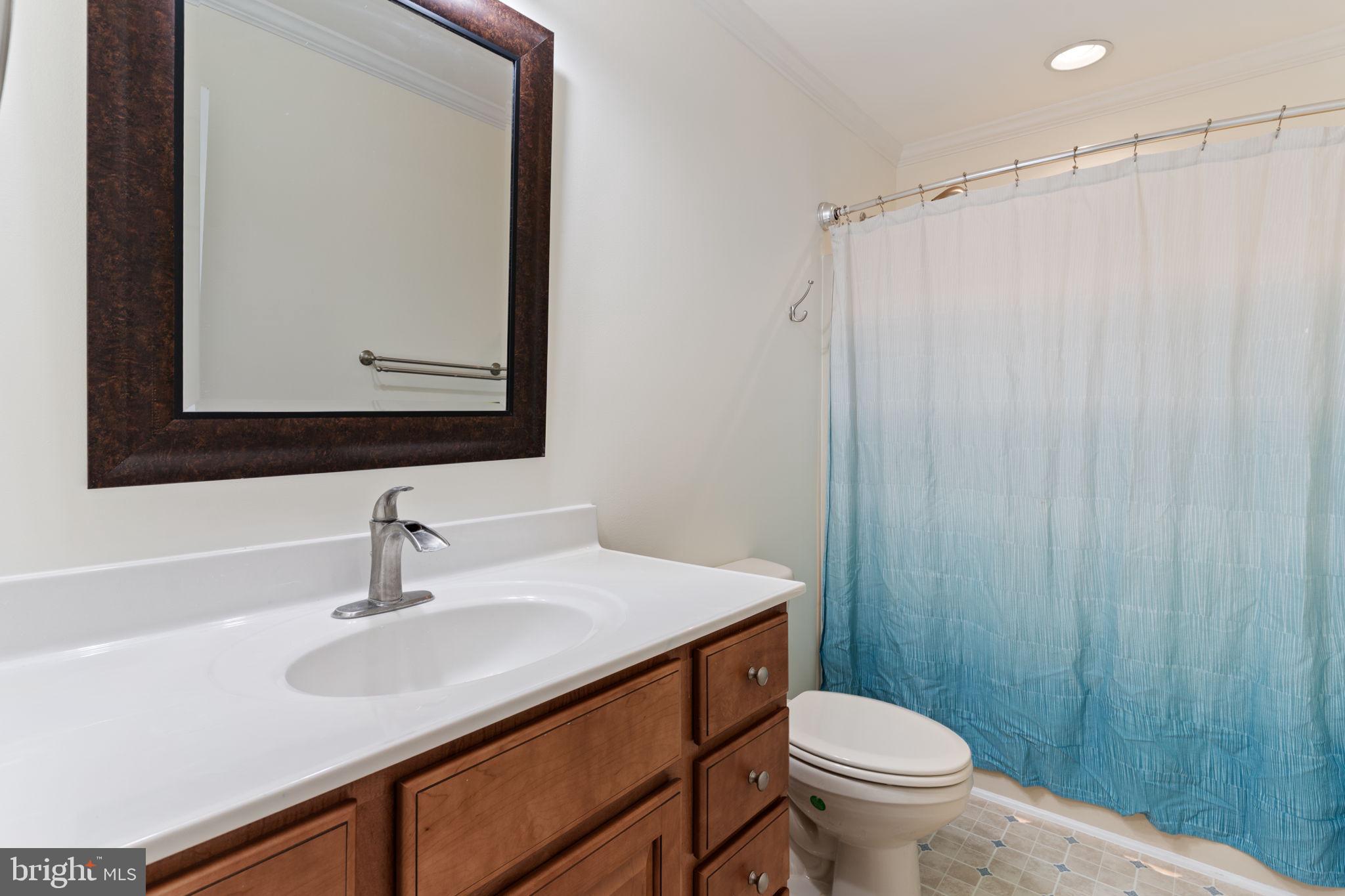 ORIOLE LANDING - Residential