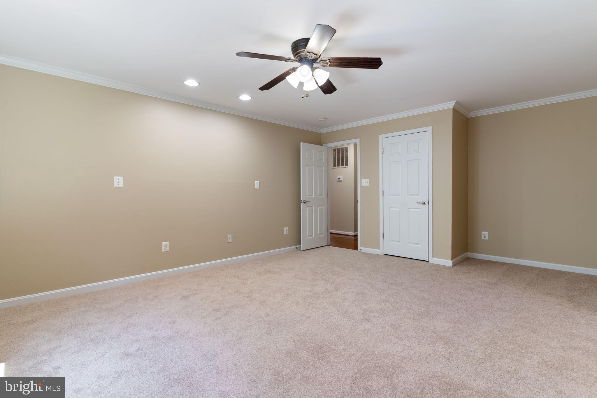 ORIOLE LANDING - Residential