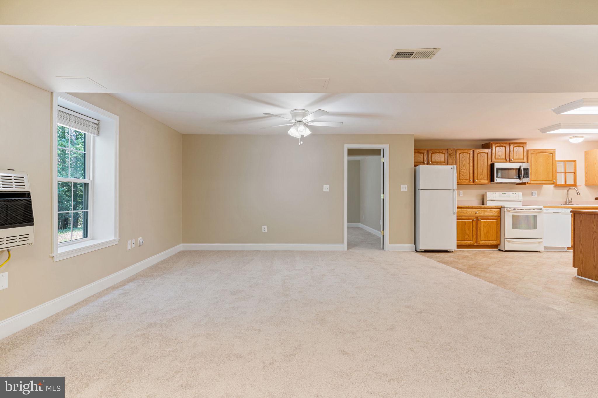 ORIOLE LANDING - Residential