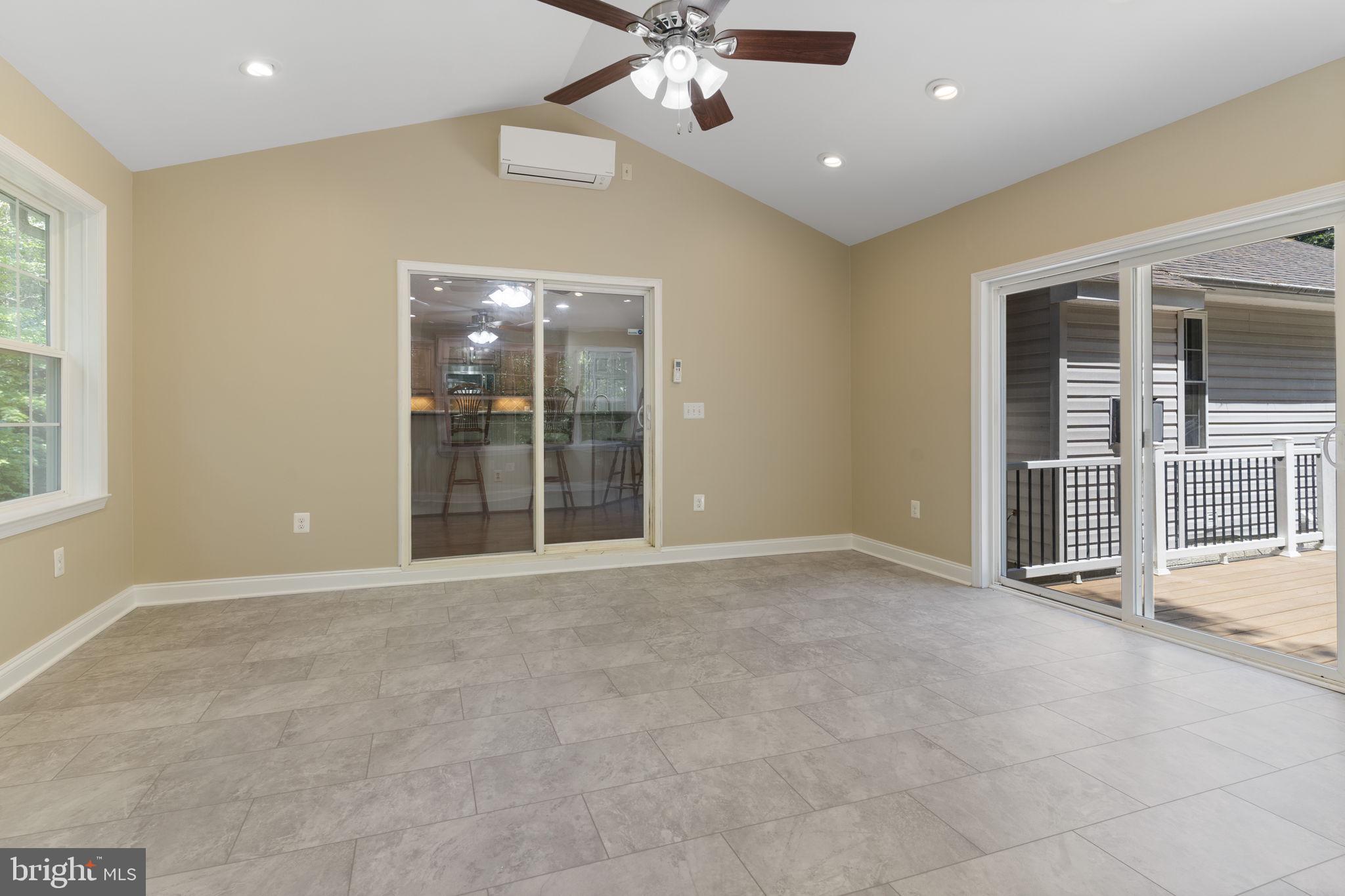 ORIOLE LANDING - Residential