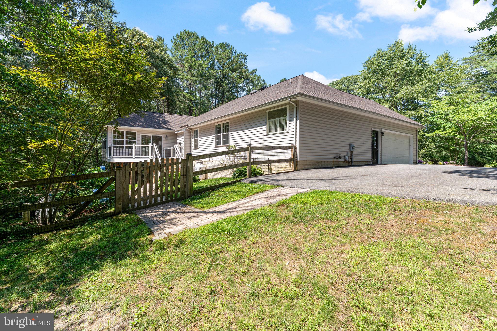 ORIOLE LANDING - Residential