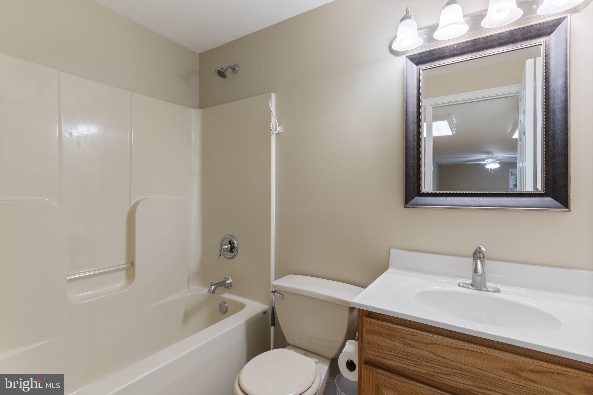 ORIOLE LANDING - Residential