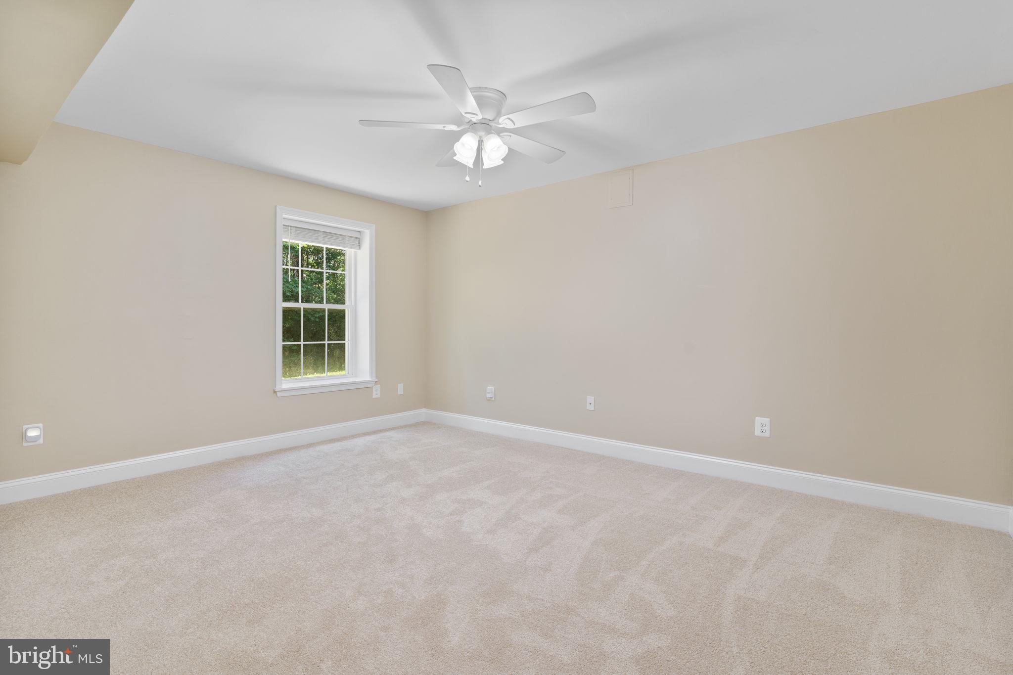 ORIOLE LANDING - Residential