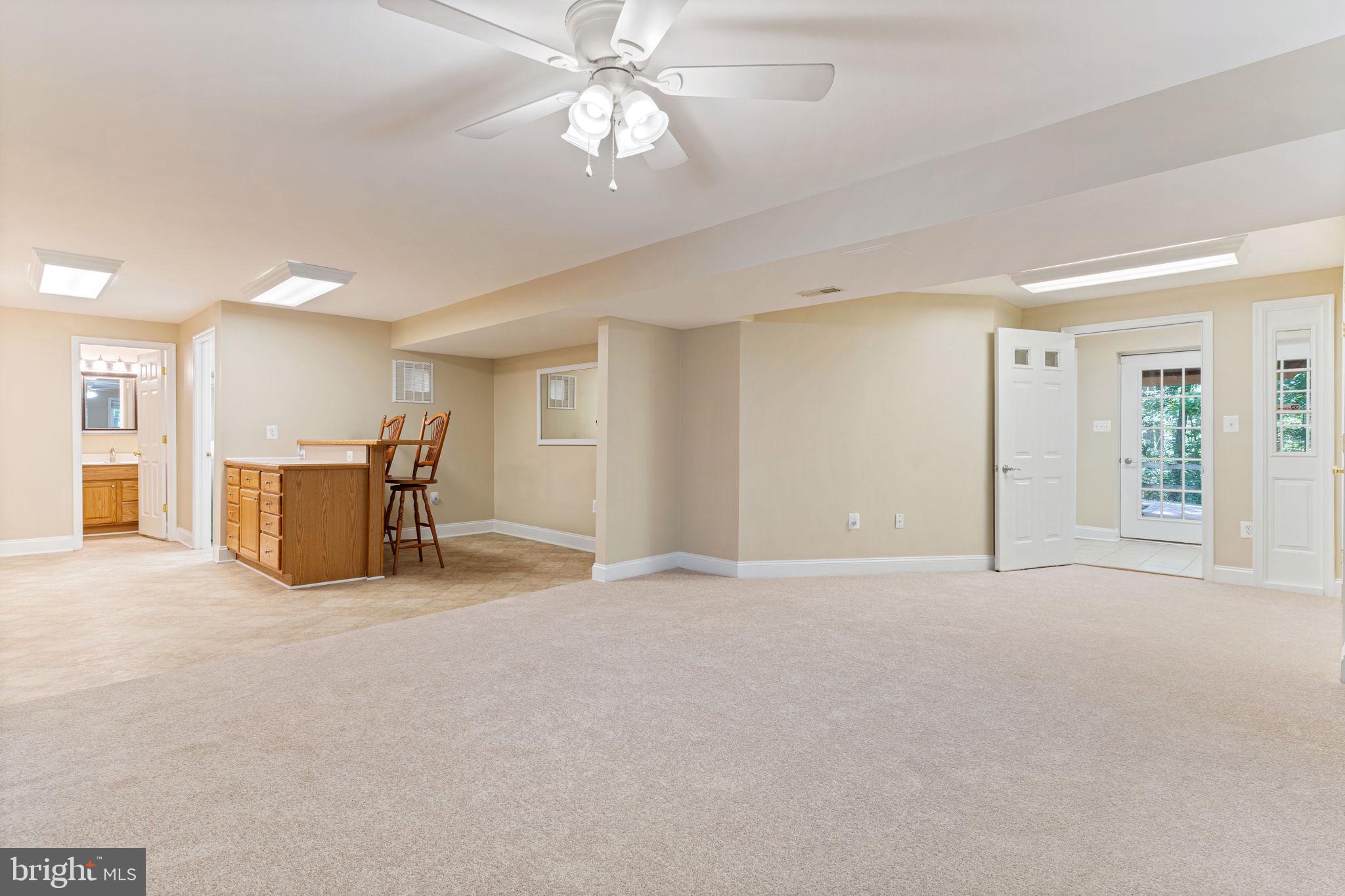ORIOLE LANDING - Residential