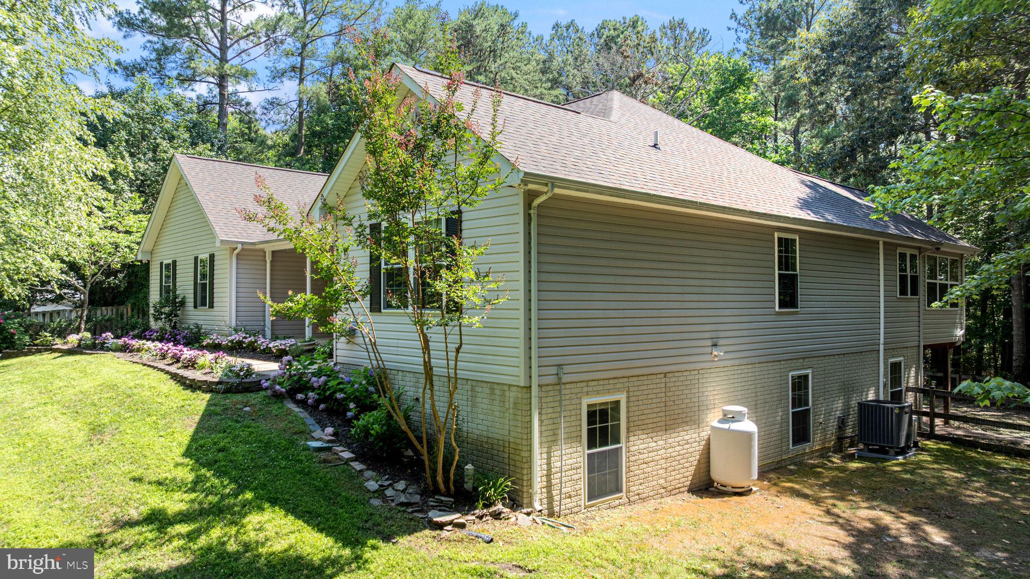 ORIOLE LANDING - Residential