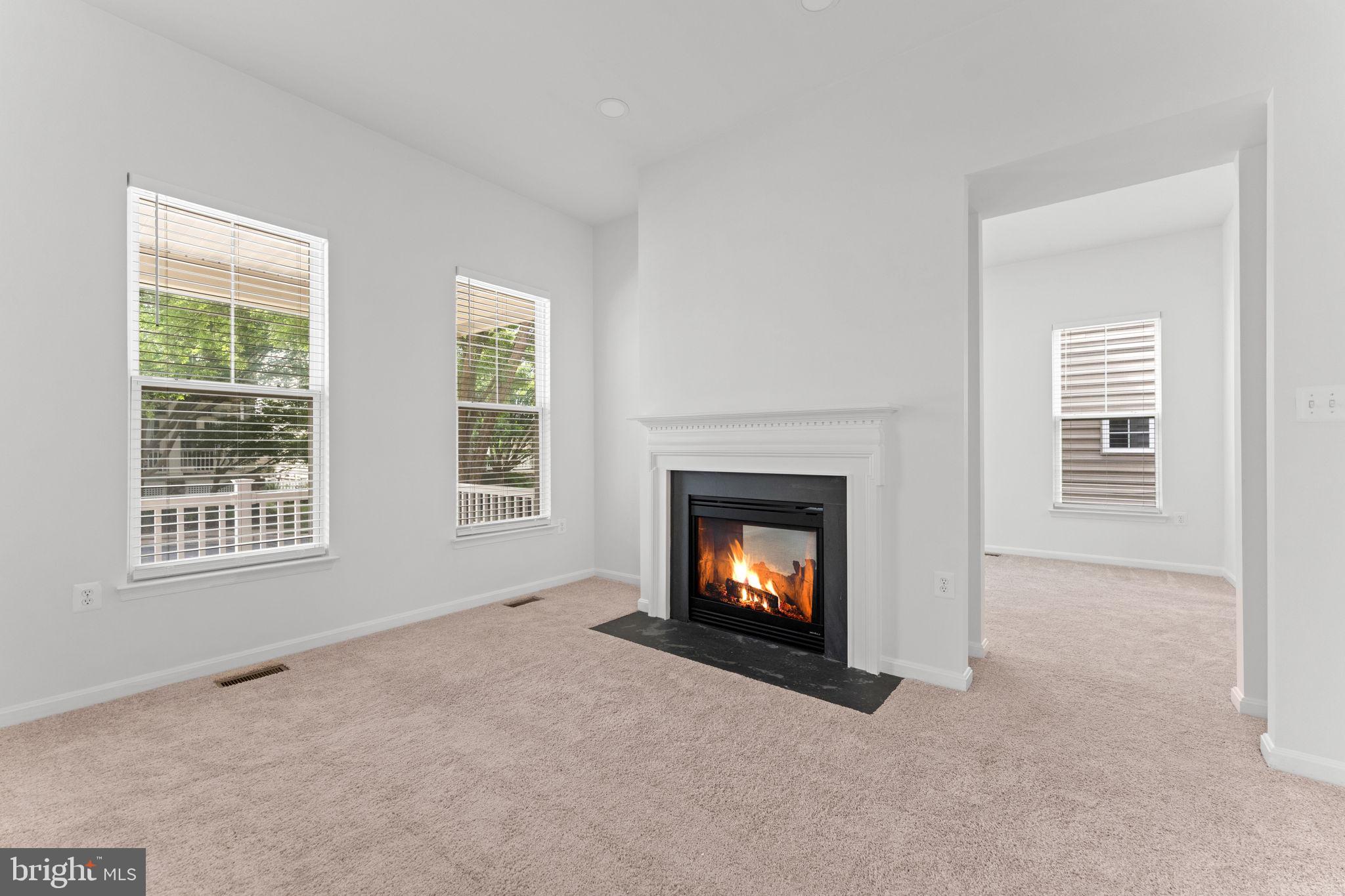LAKE POINT ROUND HILL - Residential