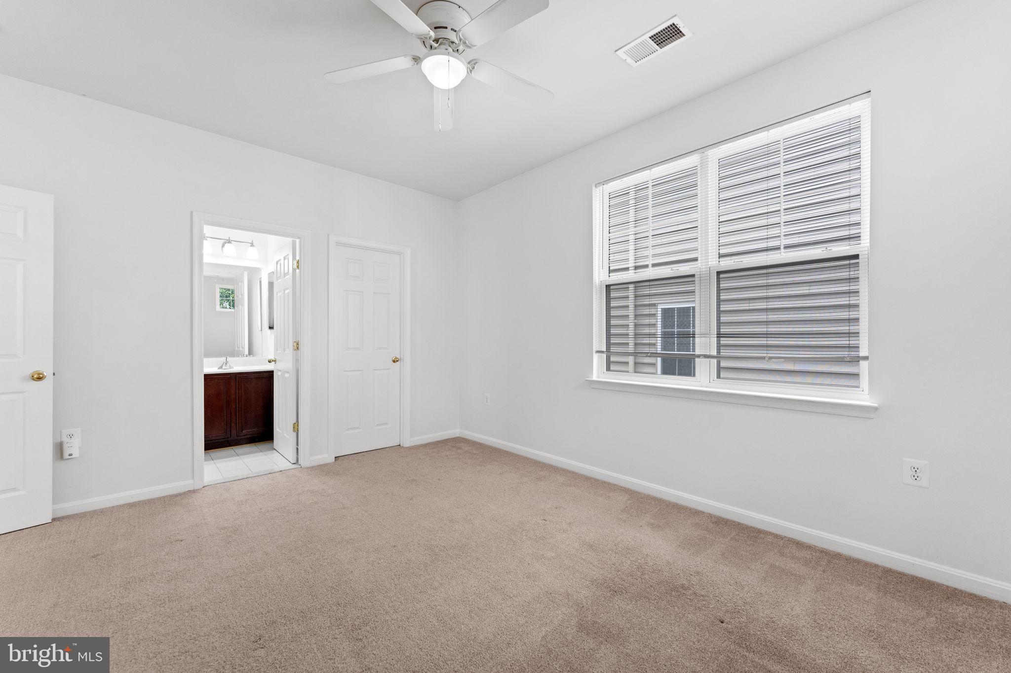 LAKE POINT ROUND HILL - Residential