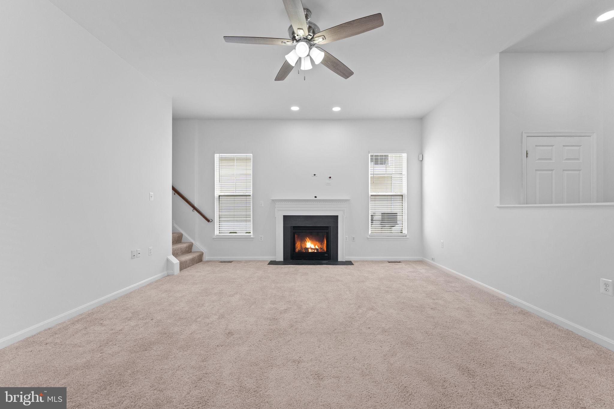 LAKE POINT ROUND HILL - Residential