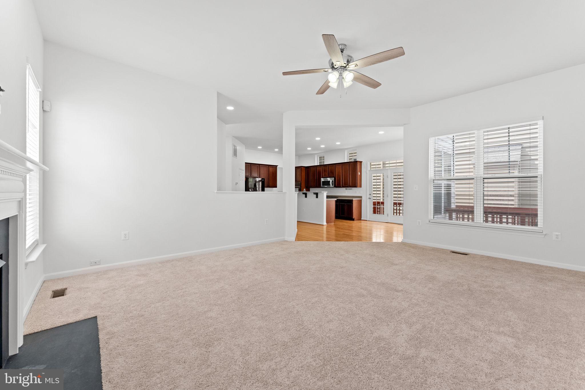 LAKE POINT ROUND HILL - Residential