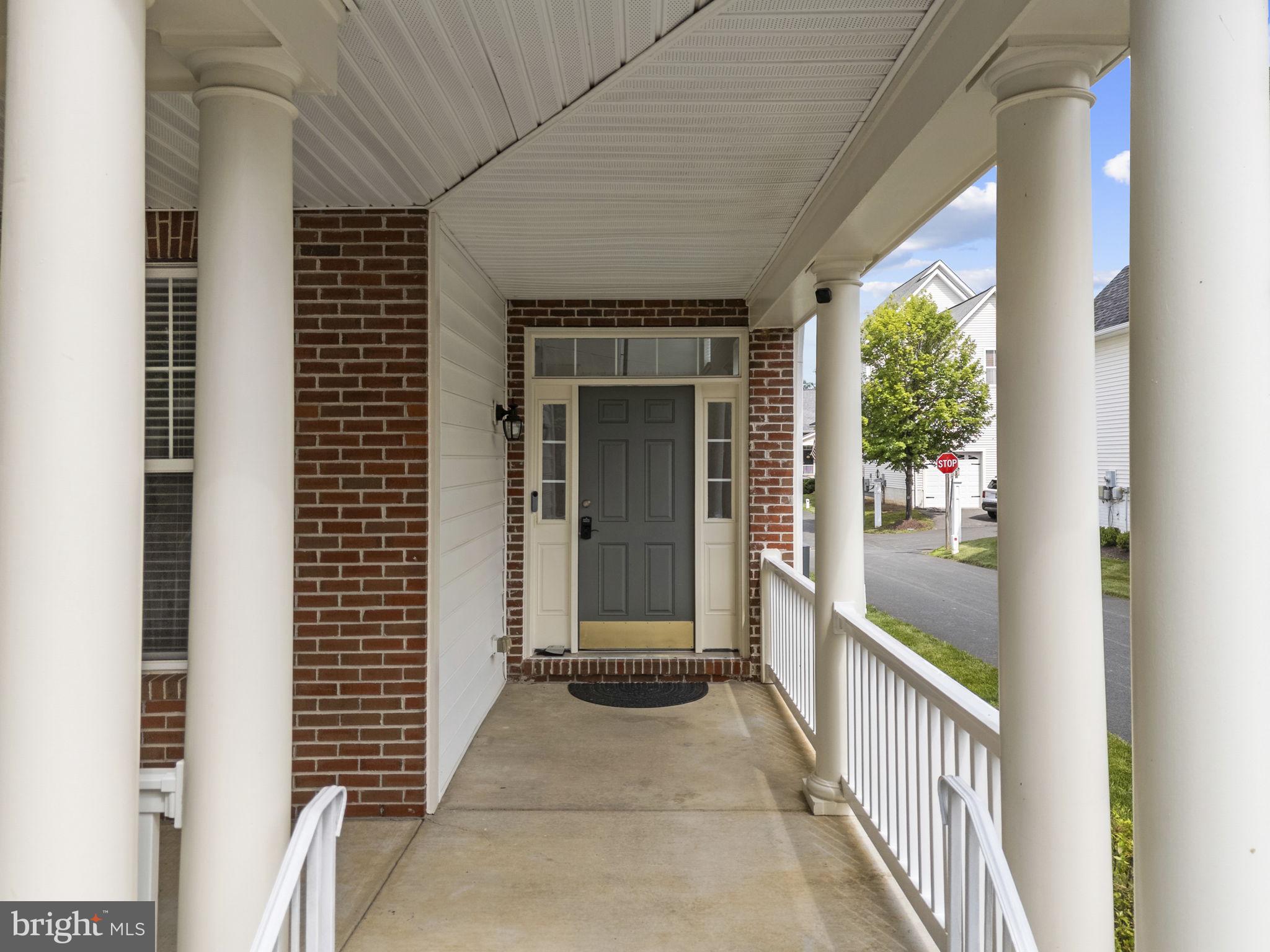 LAKE POINT ROUND HILL - Residential