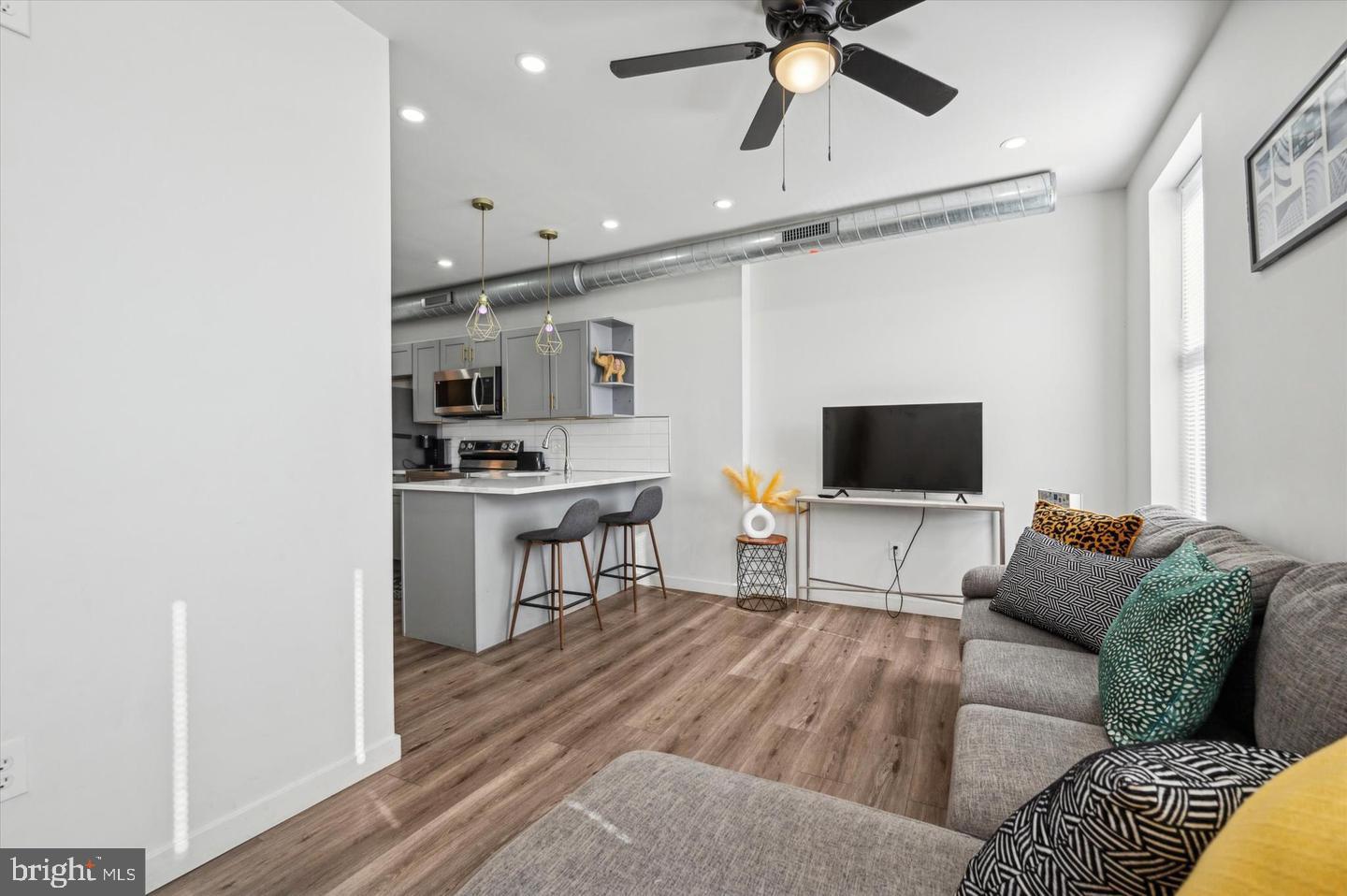 PHILADELPHIA (NORTH) - Residential Lease