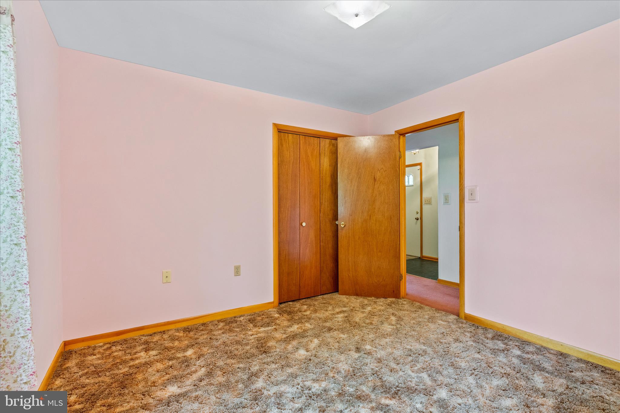 FOXFIELD AT MIDDLETOWN - Residential