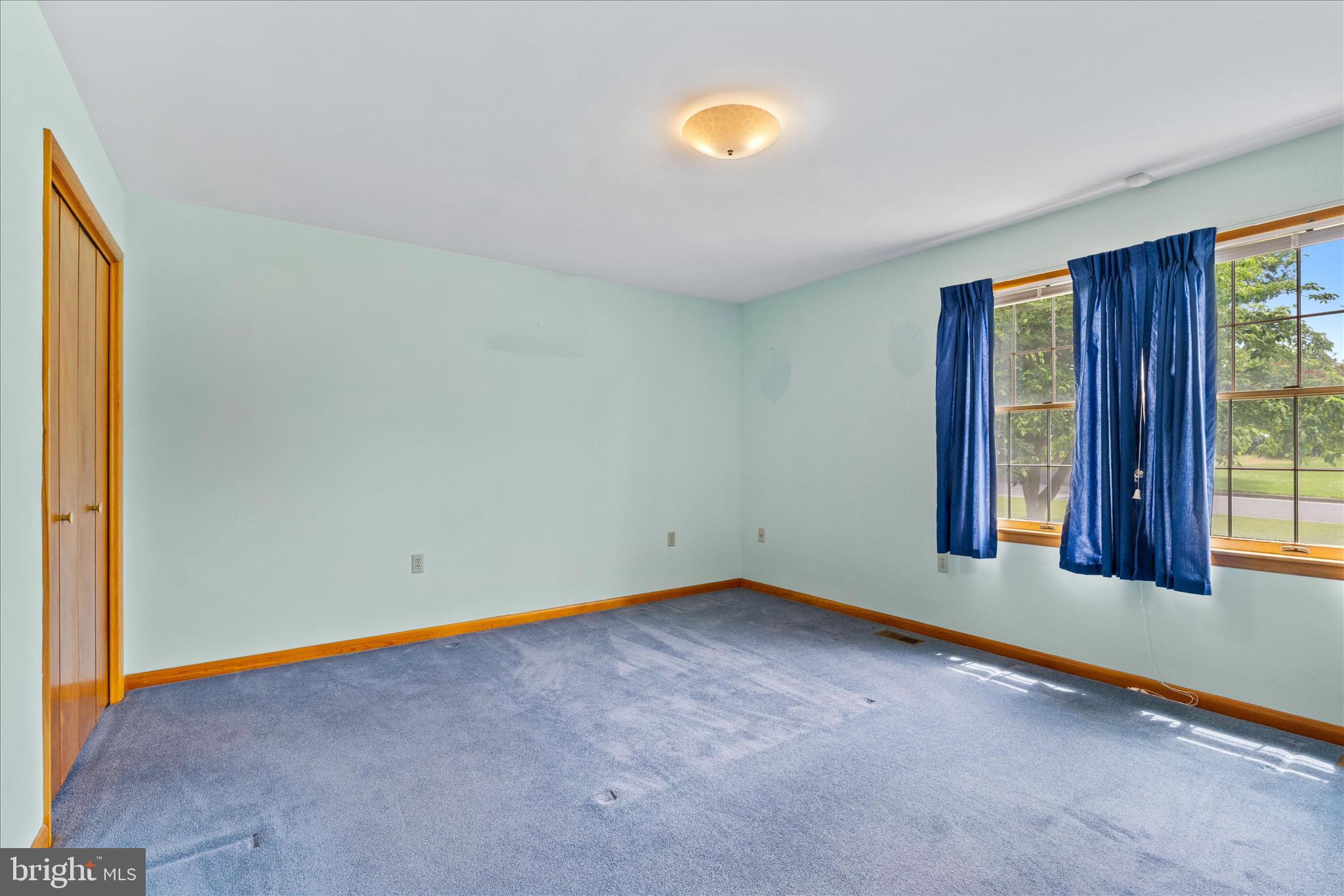 FOXFIELD AT MIDDLETOWN - Residential