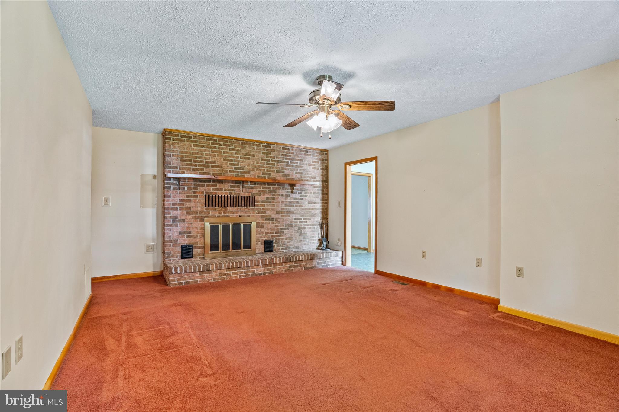 FOXFIELD AT MIDDLETOWN - Residential