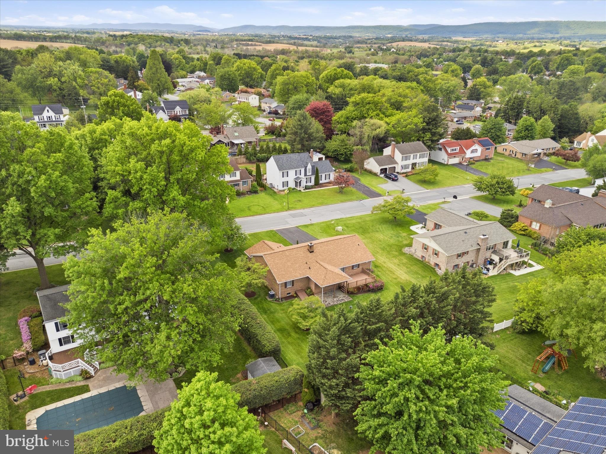 FOXFIELD AT MIDDLETOWN - Residential