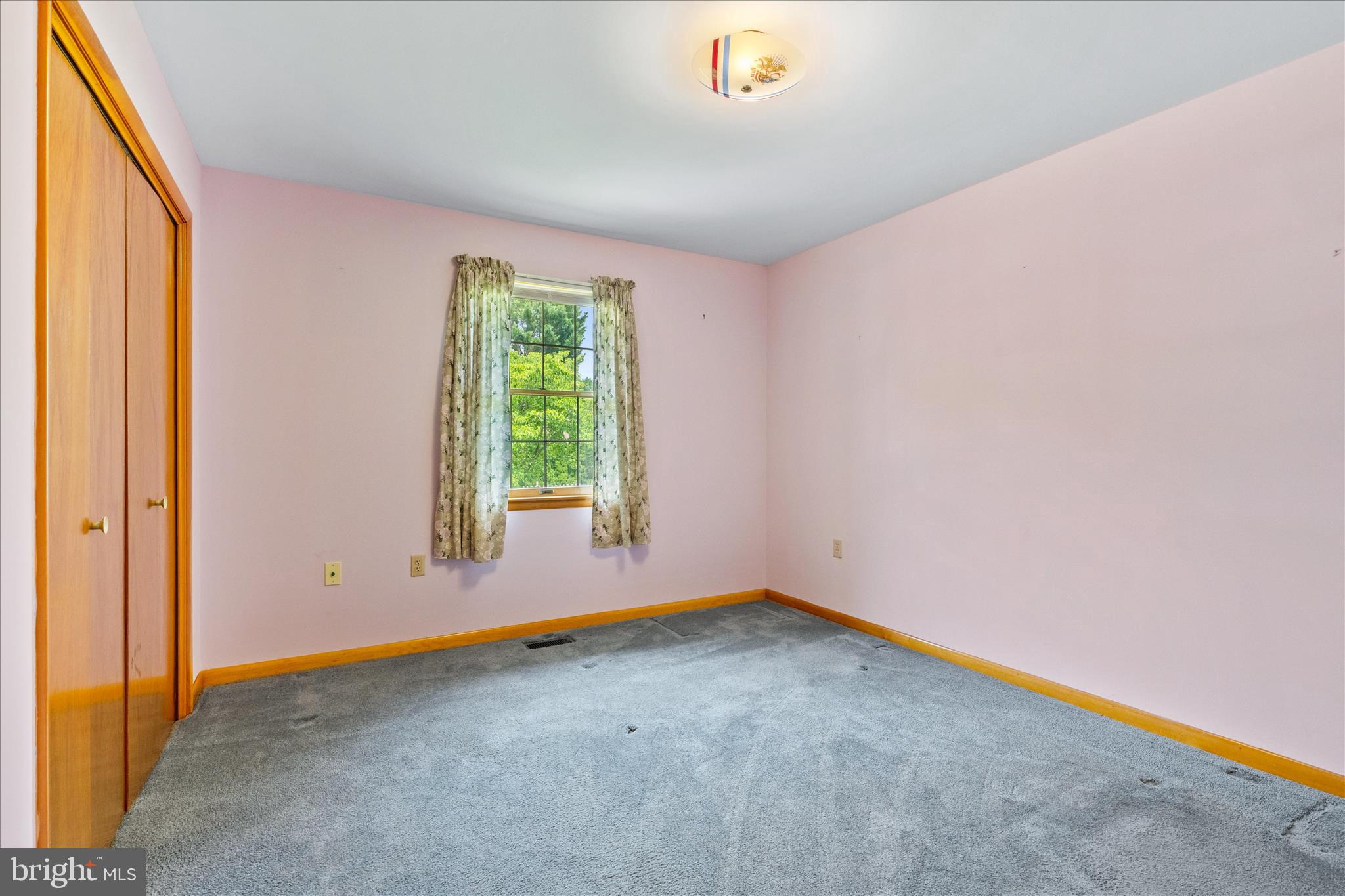FOXFIELD AT MIDDLETOWN - Residential
