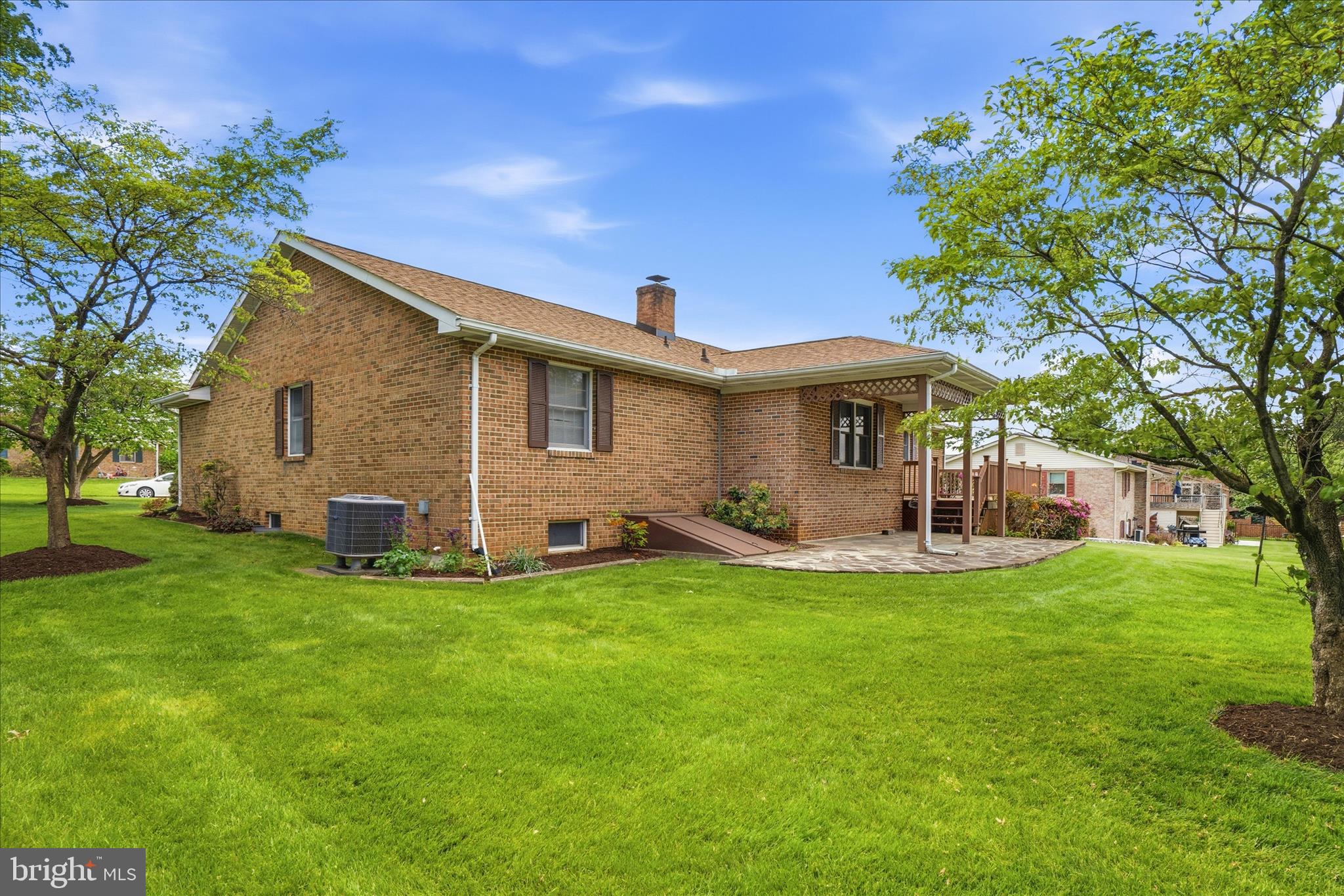 FOXFIELD AT MIDDLETOWN - Residential