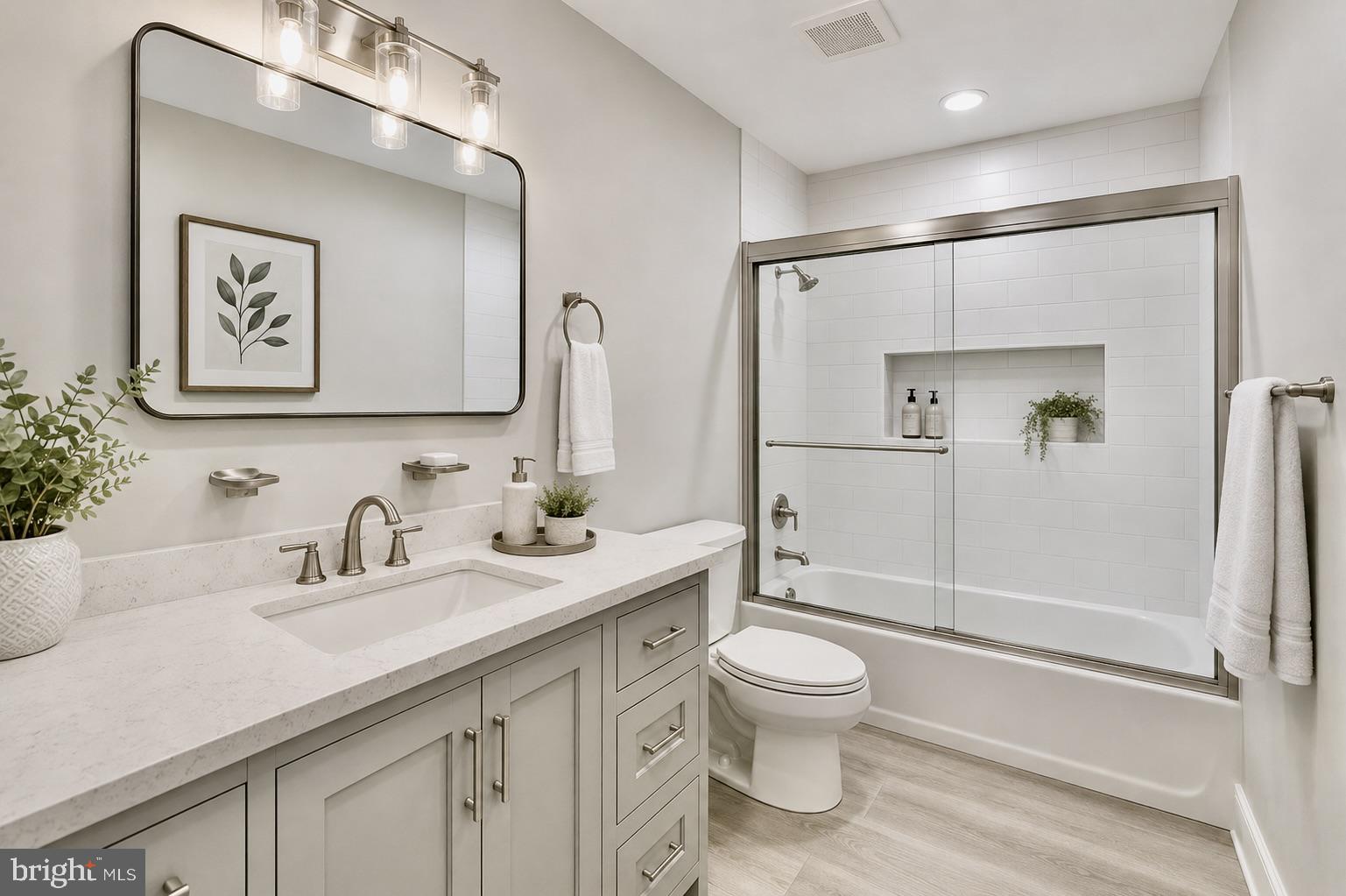 FOXFIELD AT MIDDLETOWN - Residential