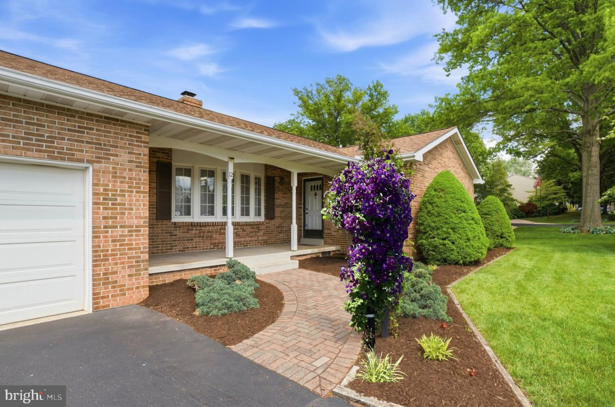 FOXFIELD AT MIDDLETOWN - Residential