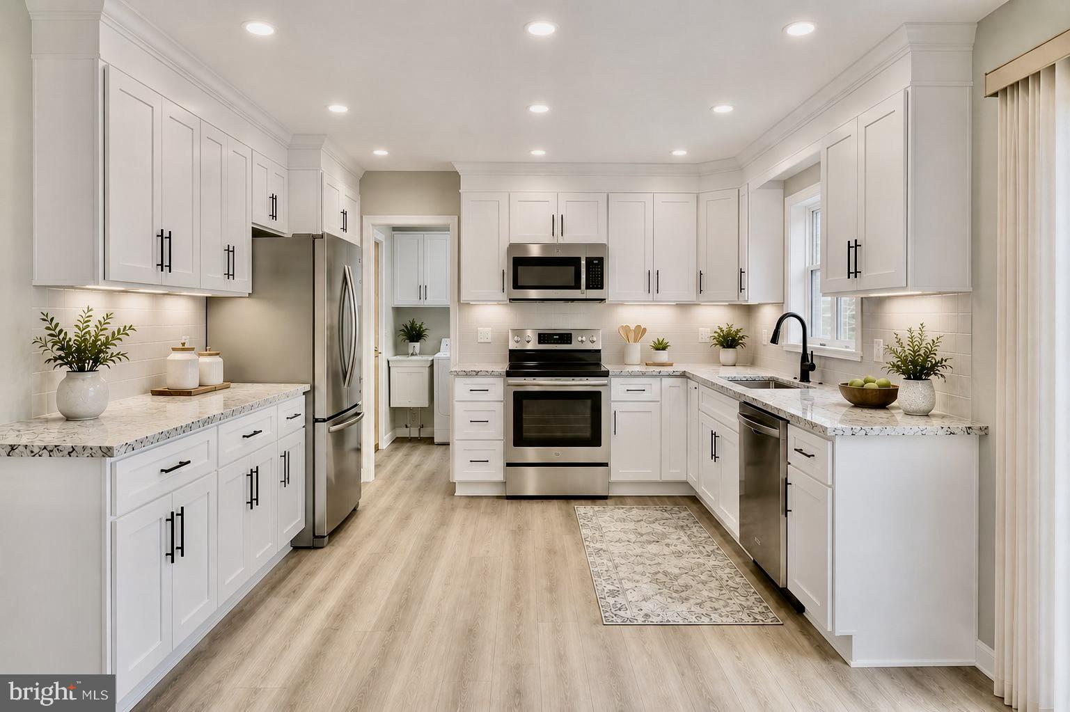 FOXFIELD AT MIDDLETOWN - Residential