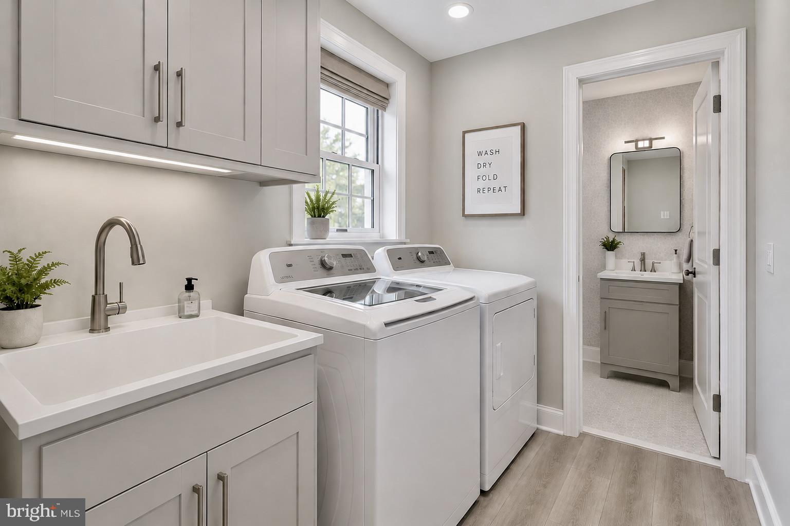 FOXFIELD AT MIDDLETOWN - Residential