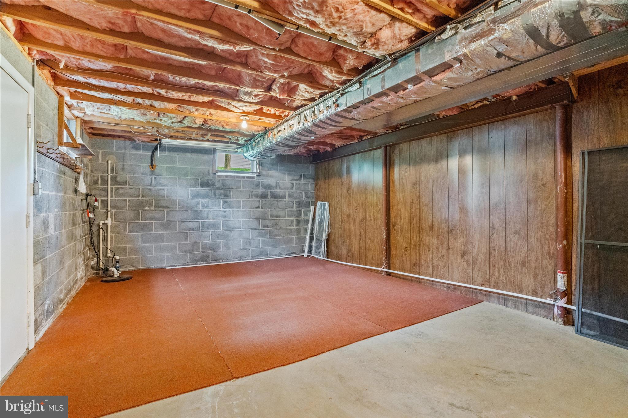 FOXFIELD AT MIDDLETOWN - Residential