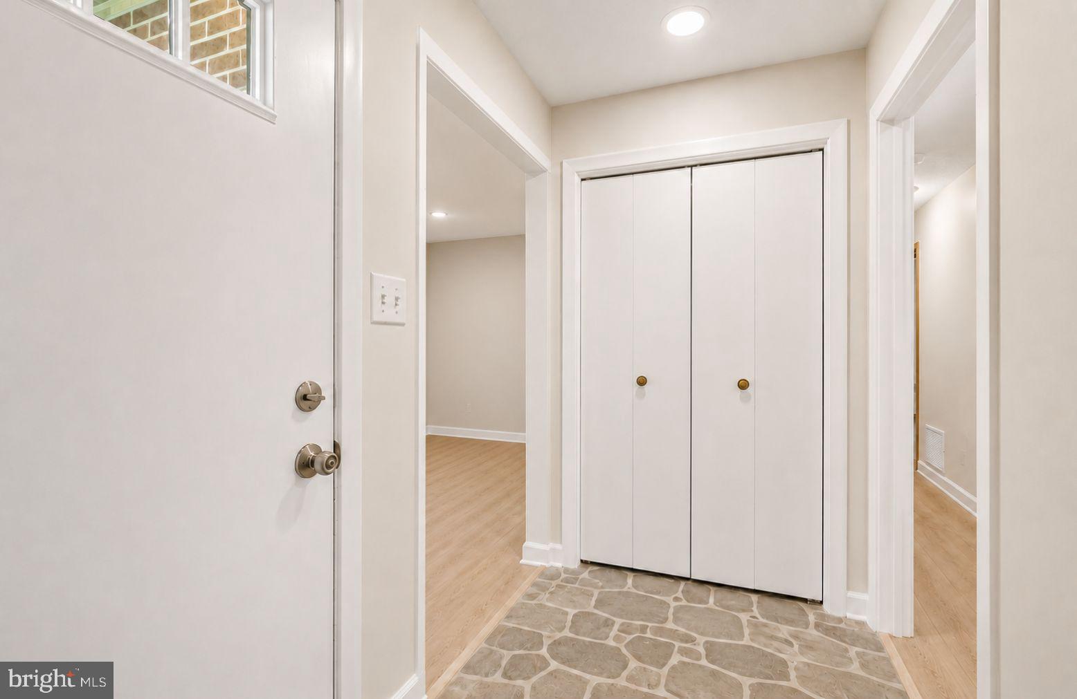 FOXFIELD AT MIDDLETOWN - Residential