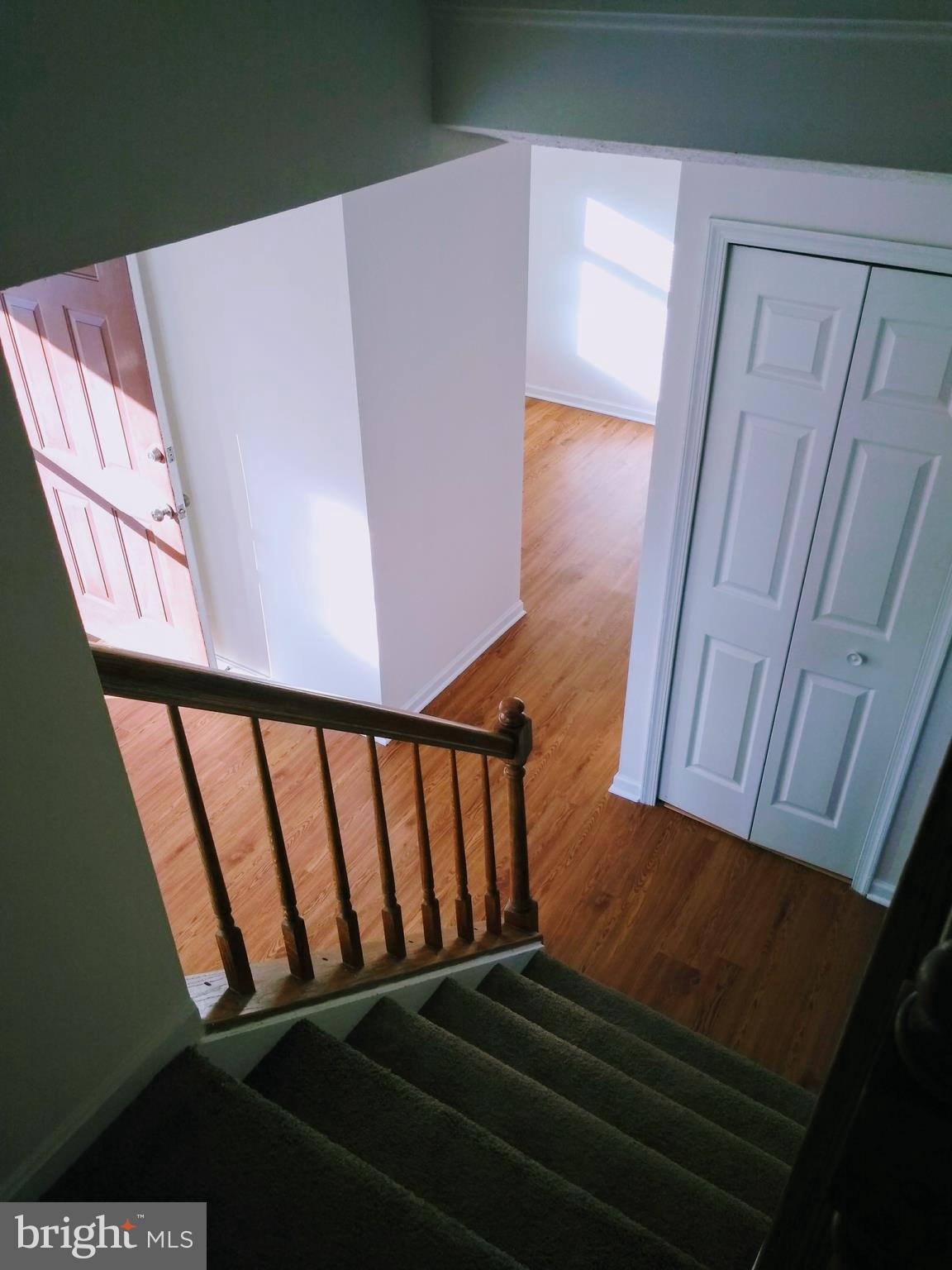 ST CHARLES SUB - HAMPSHIRE - Residential Lease