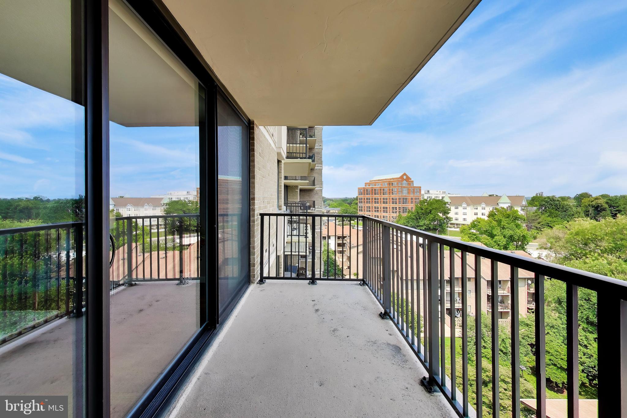 AMERICANA CENTRE - Residential