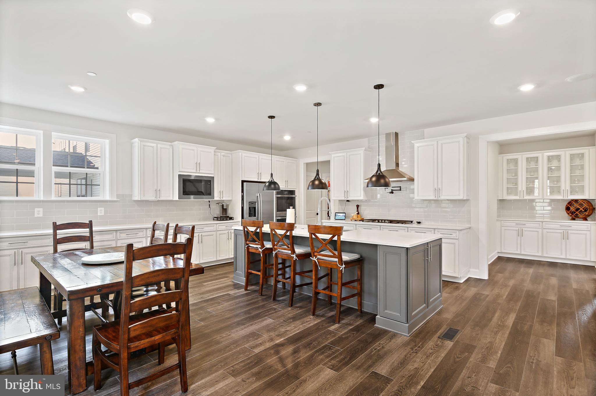 CEDAR CREEK - Residential