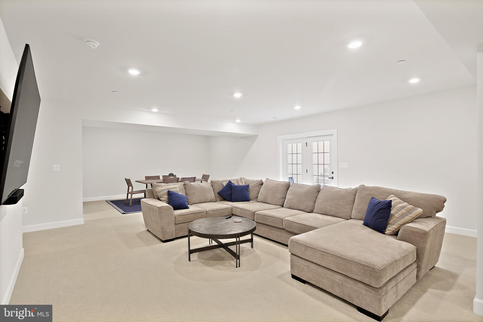 CEDAR CREEK - Residential