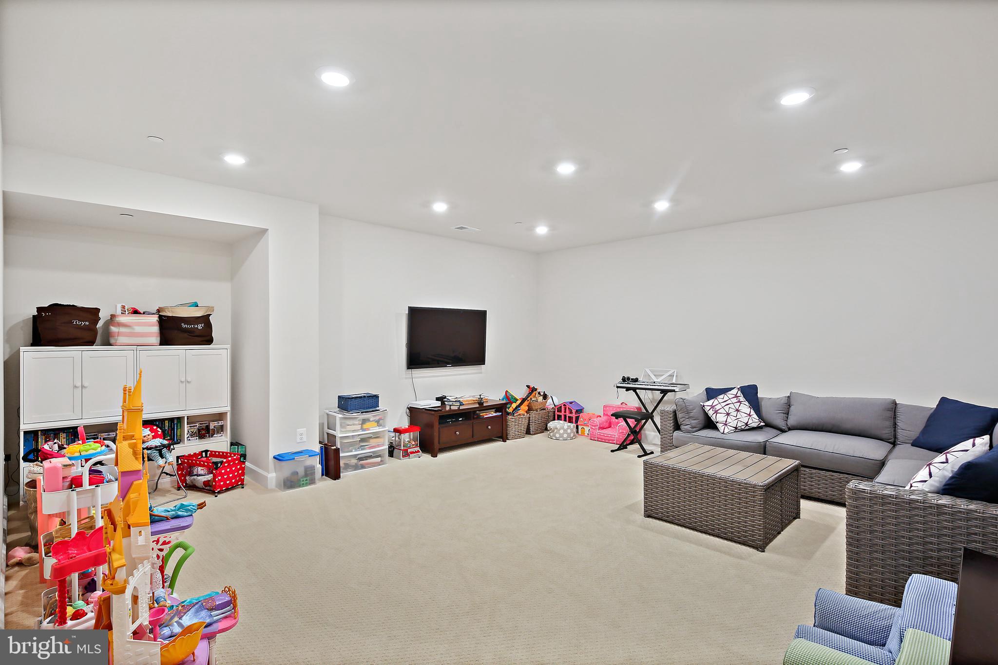 CEDAR CREEK - Residential