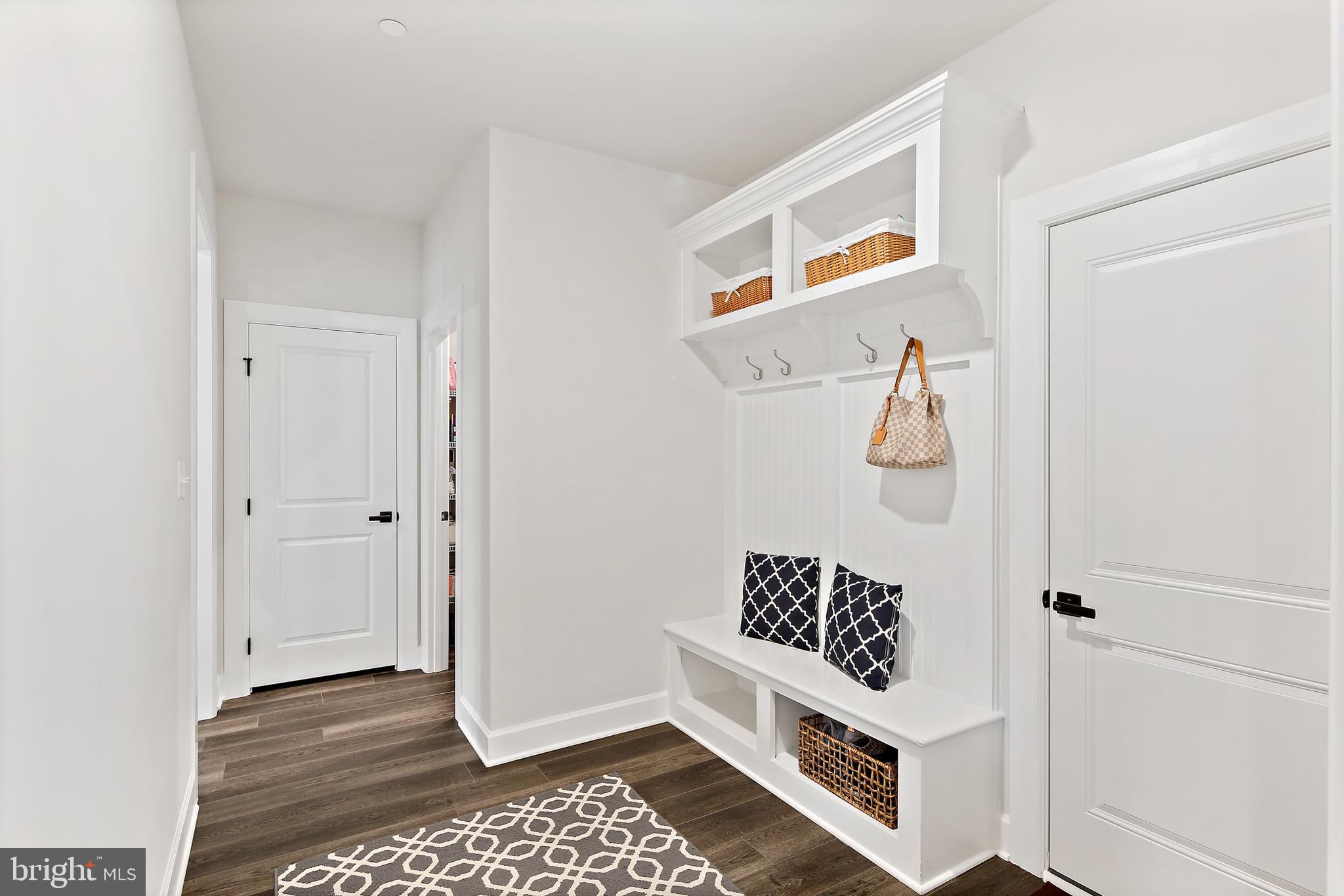 CEDAR CREEK - Residential