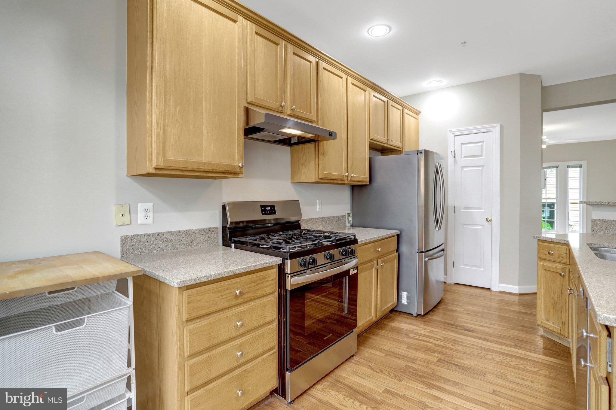 SUMMERS GROVE - Residential