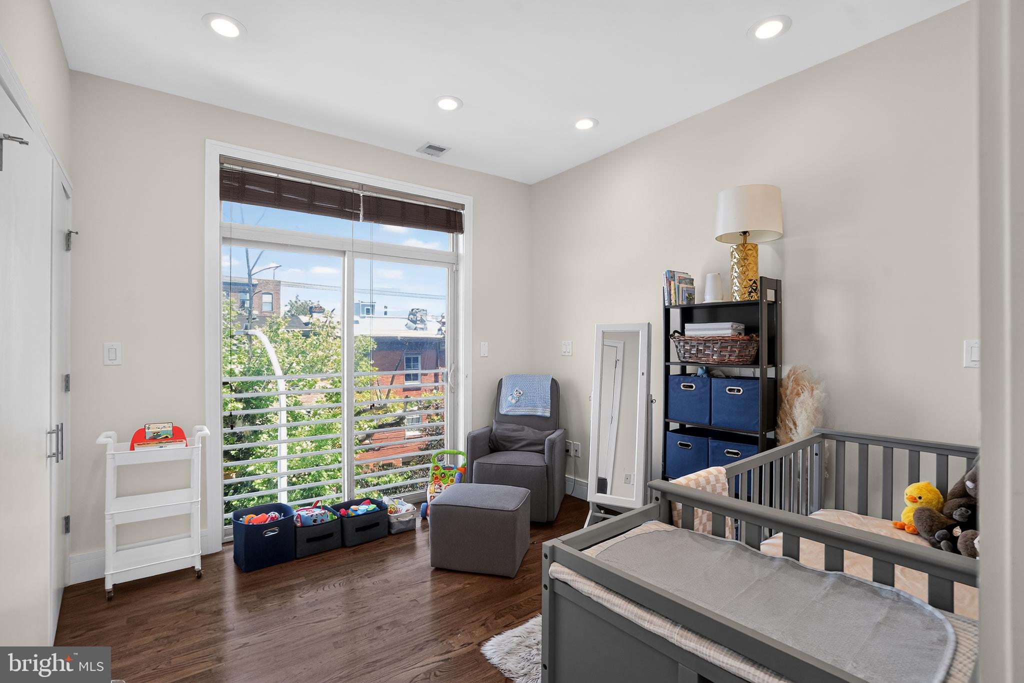 OLDE KENSINGTON - Residential