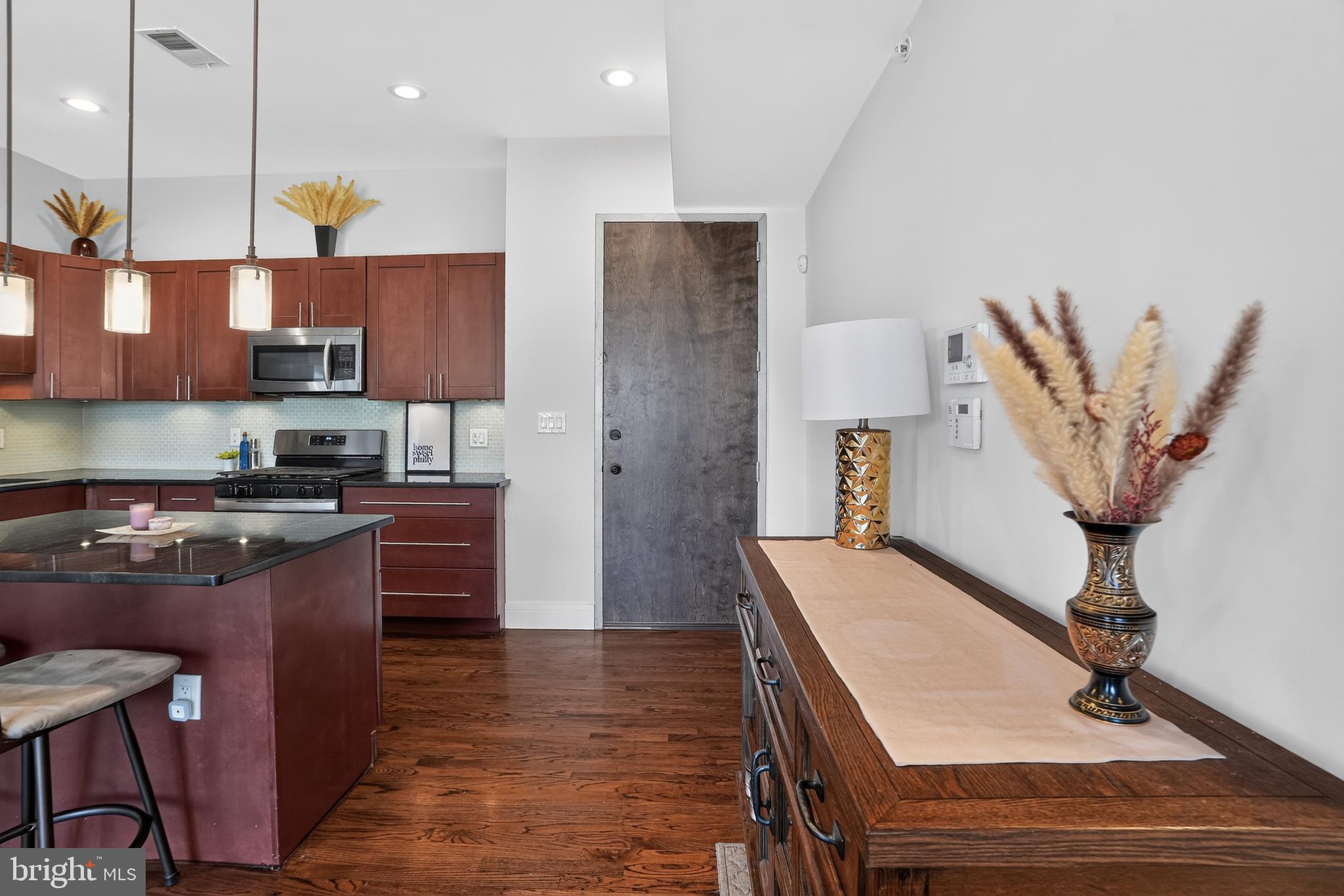 OLDE KENSINGTON - Residential