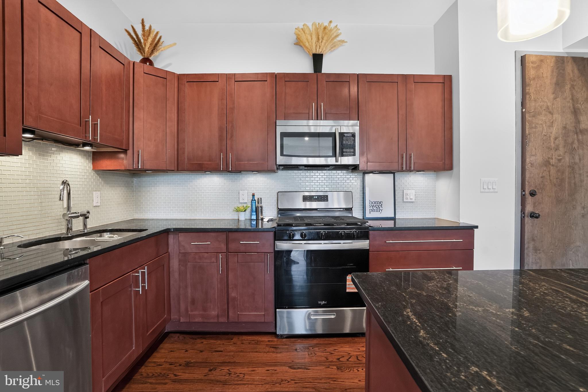OLDE KENSINGTON - Residential