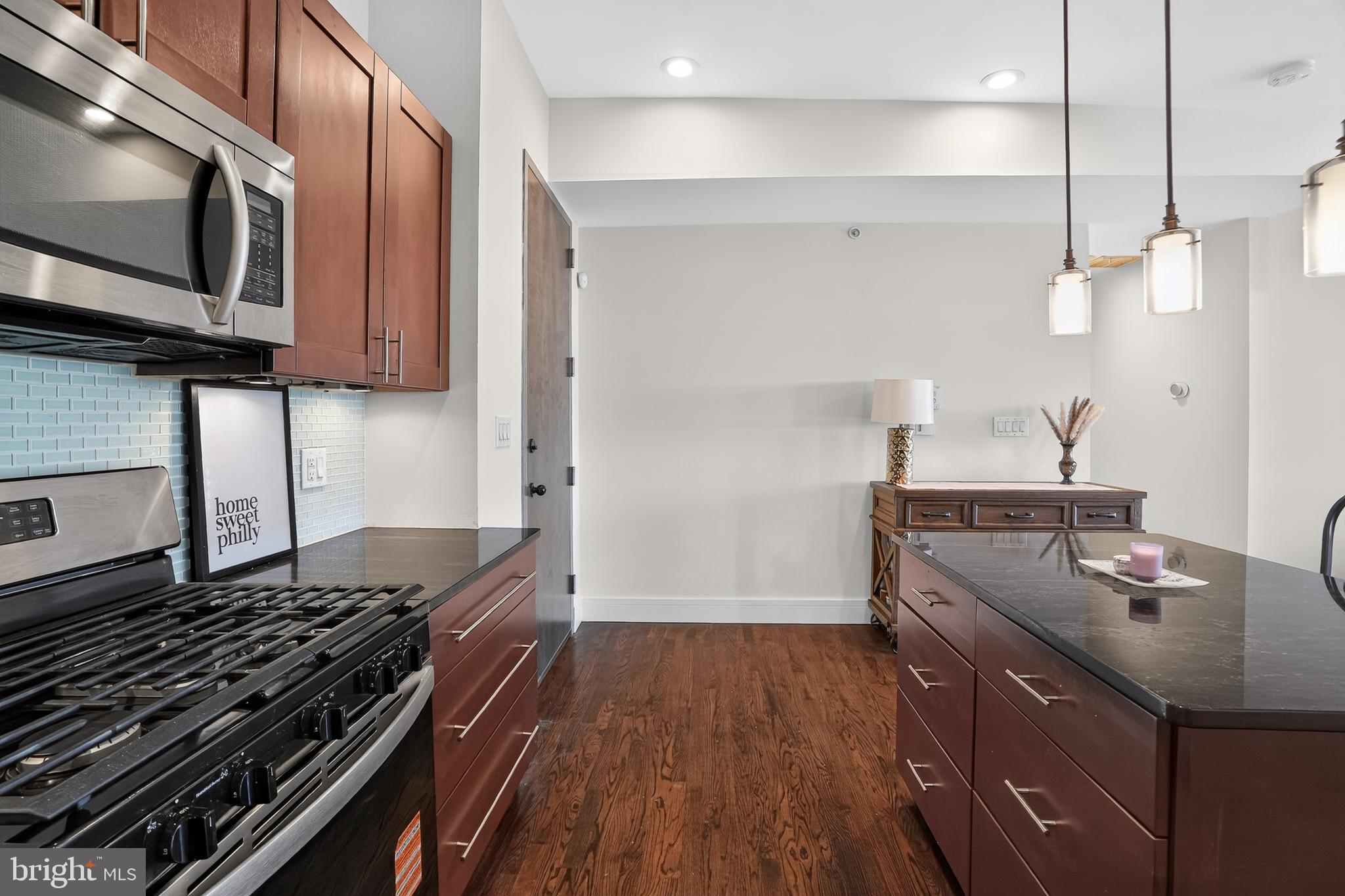 OLDE KENSINGTON - Residential